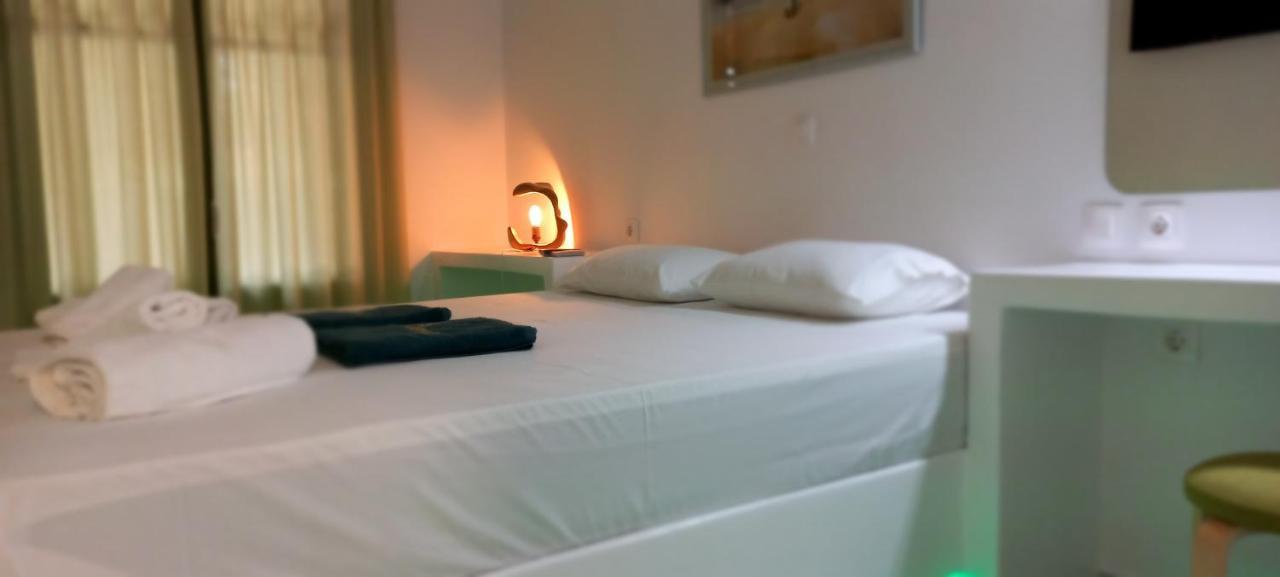 Leros Eleonas Apartments อลินดา ภายนอก รูปภาพ